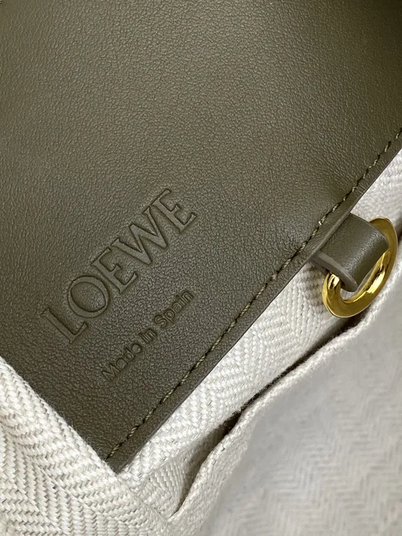 Loewe Bag 